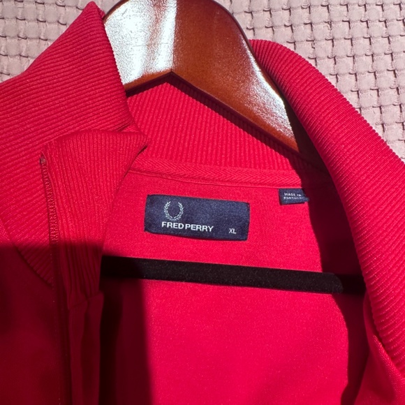 Fred Perry zip up - Picture 2 of 5